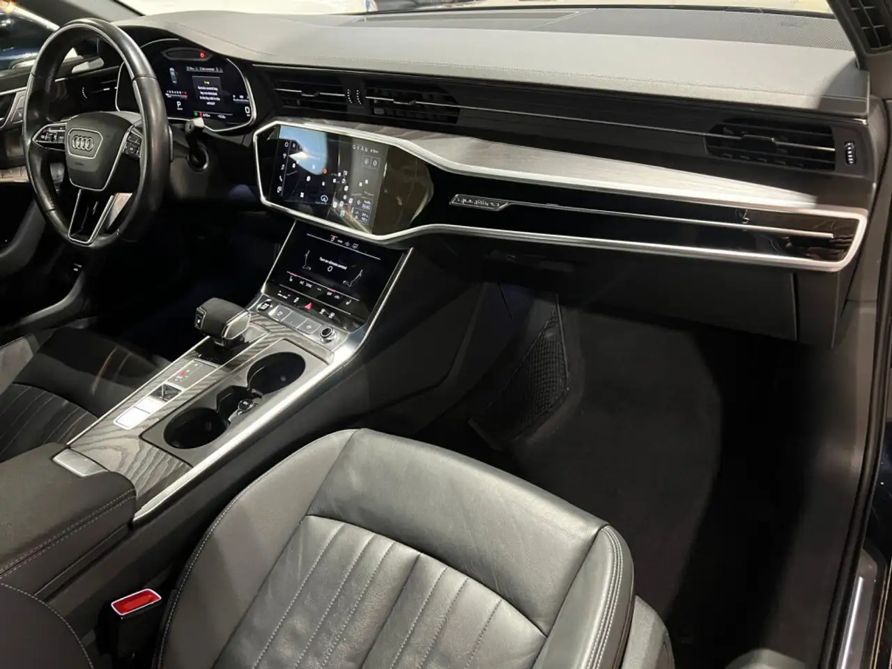 Audi A6 снимка Audi A6