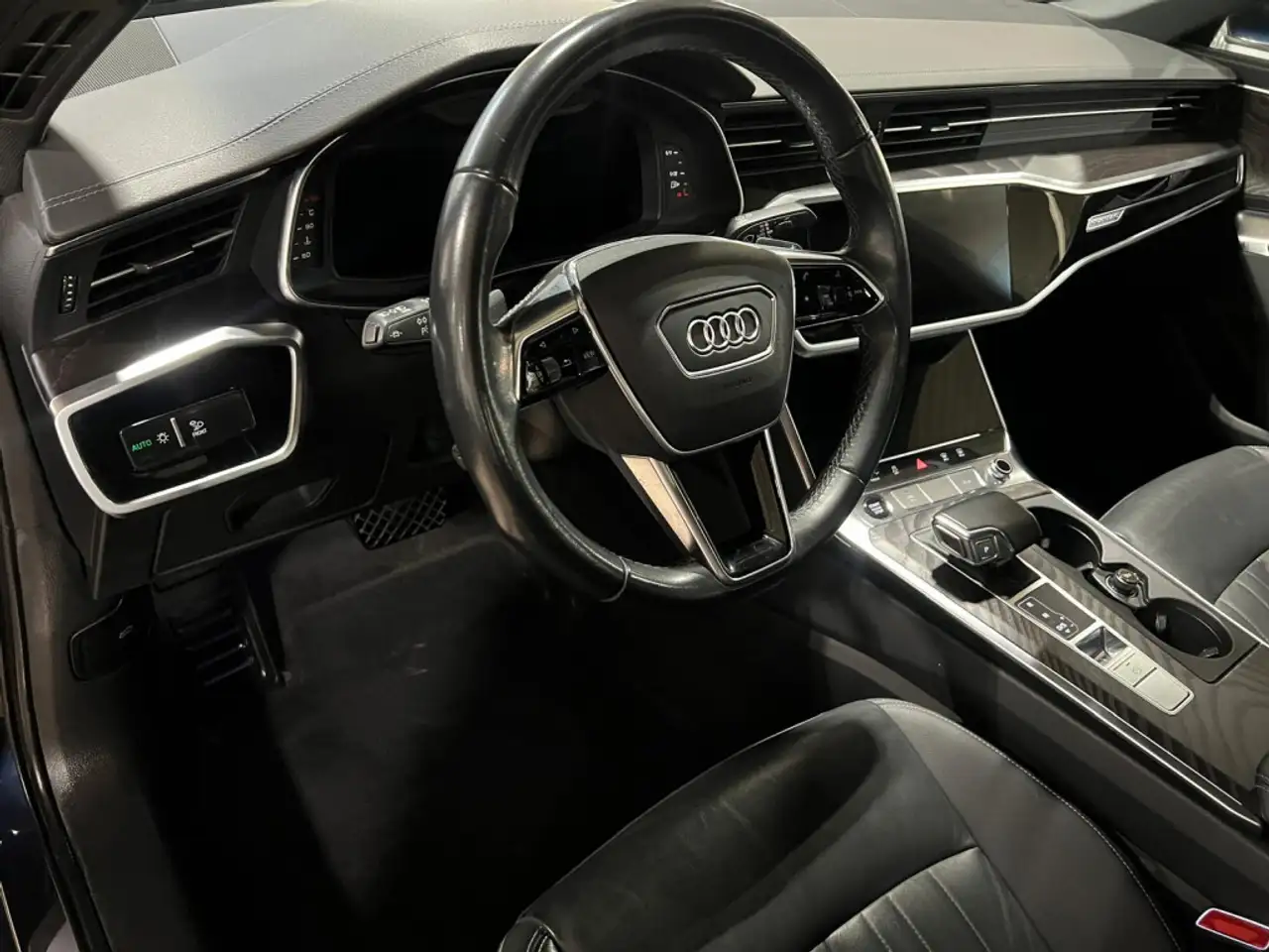 Audi A6 снимка Audi A6