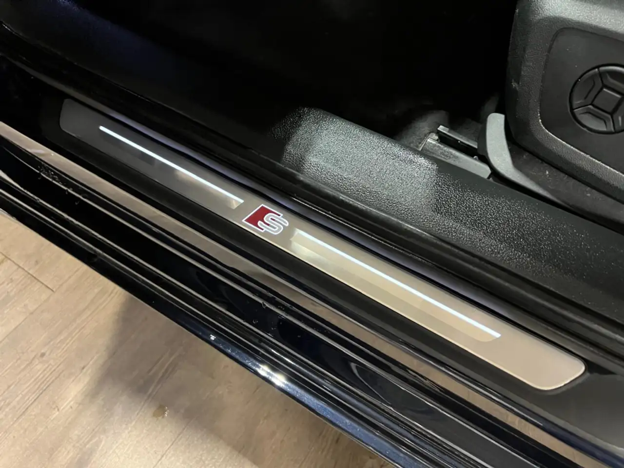 Audi A6 снимка Audi A6