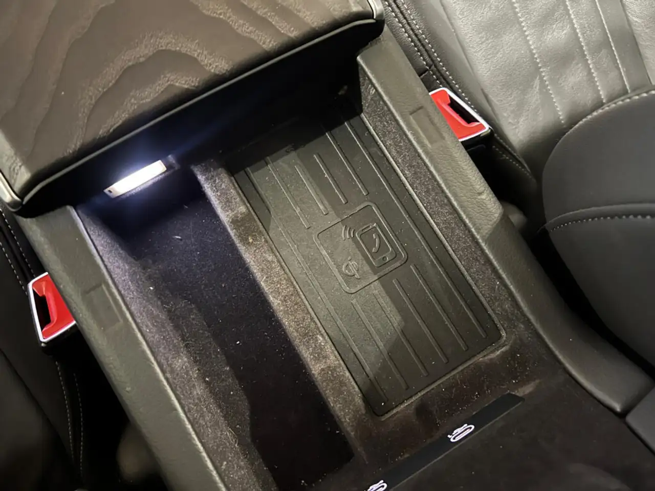 Audi A6 снимка Audi A6