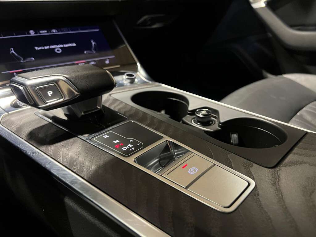 2023 Audi A6 S LINE Progressiv 45 TFSI quattro NAVIGATION LEATH thumb 38