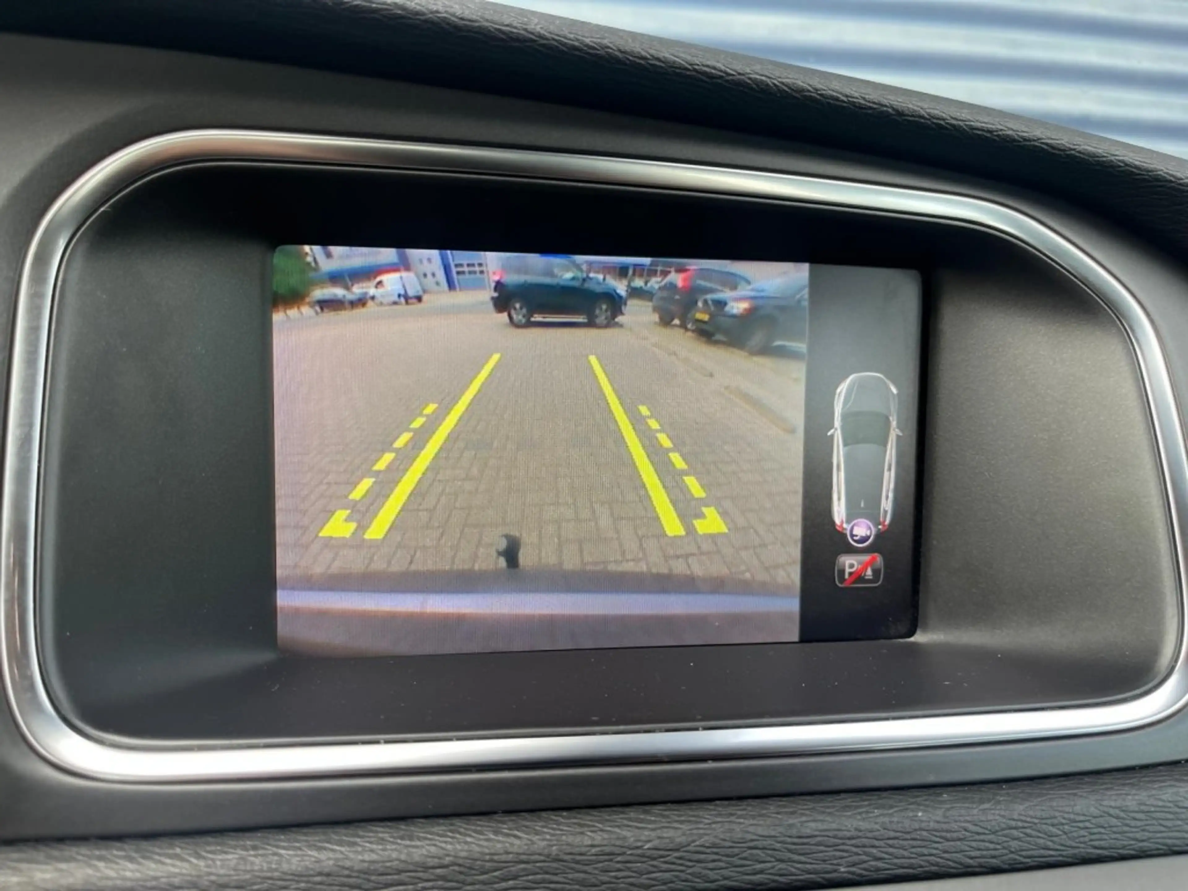 Volvo V40 2.0 T2 122PK Momentum  122 PK Camera  Trekhaak  Le — photo 15