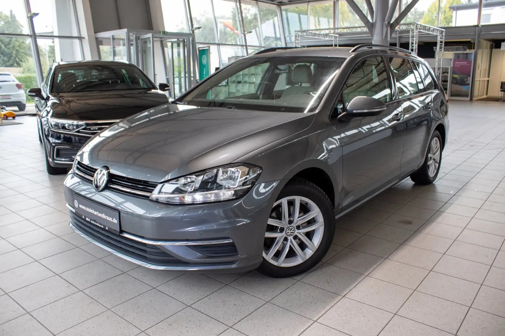 Volkswagen Golf Variant Variant 4Motion | DSG | Indiumgrau Metallic | Navi Grijs - 1