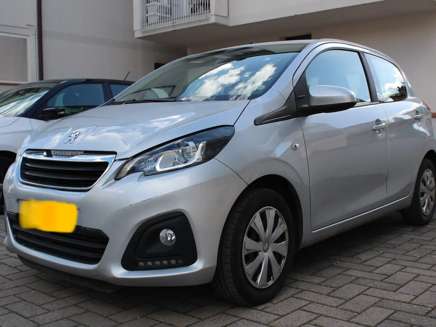 Peugeot 108 108 5p 1.0 vti Allure E6 Grigio - 1