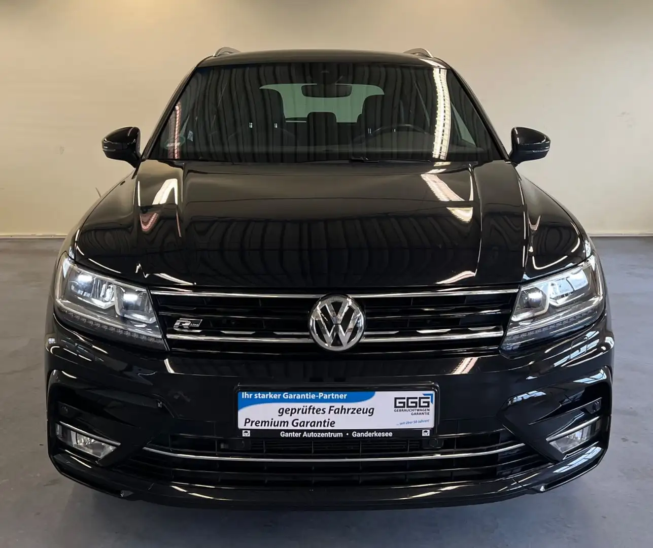 Volkswagen Tiguan R-LINE  4Motion+AUTOMATIK+NAVI+LED+1.HAND Fekete - 2