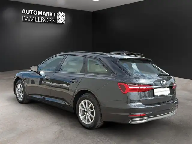 Audi A6 view 6