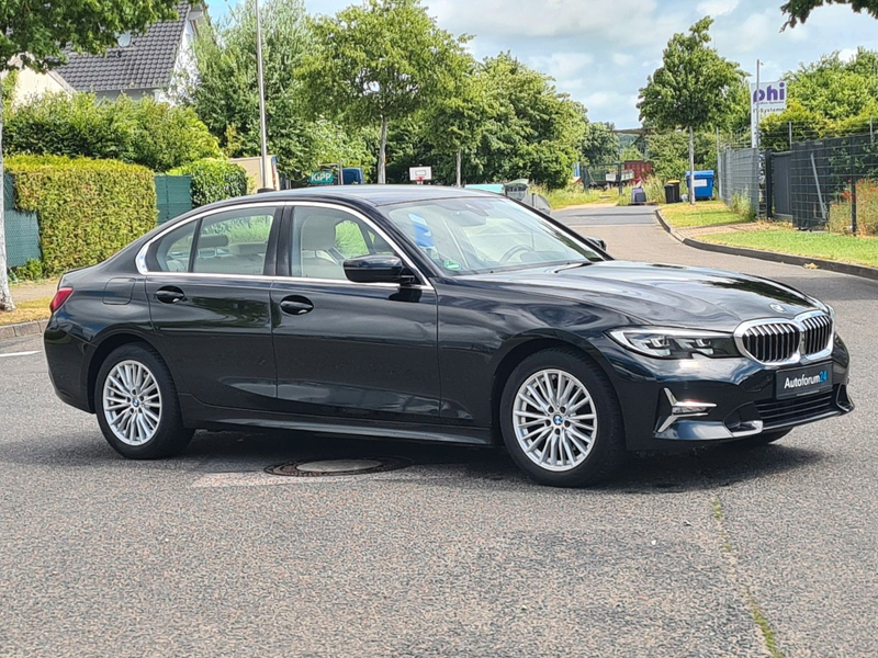 BMW 320 3 Limousine 320 i Luxury Line*LED*Navi*PDC* — photo 7