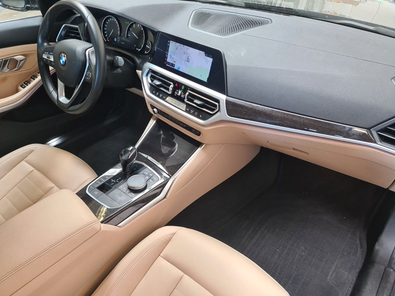 BMW 320 3 Limousine 320 i Luxury Line*LED*Navi*PDC* — photo 10