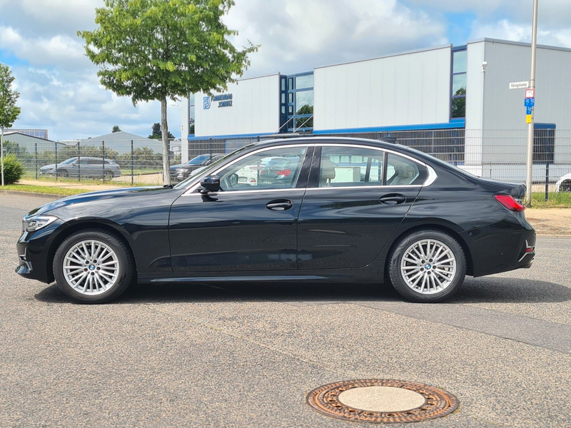 BMW 320 3 Limousine 320 i Luxury Line*LED*Navi*PDC* — photo 2