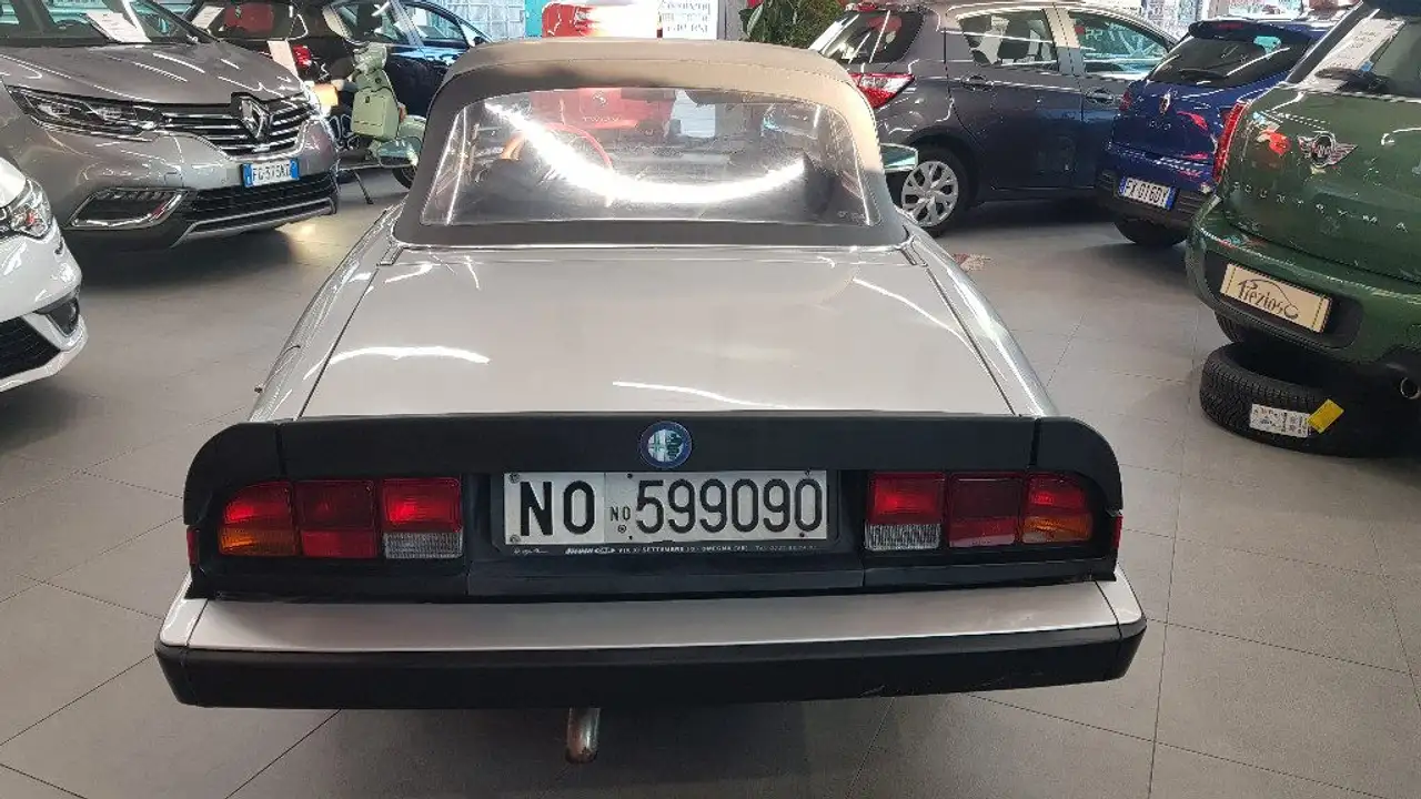 Alfa Romeo Spider 1.6, foto 4