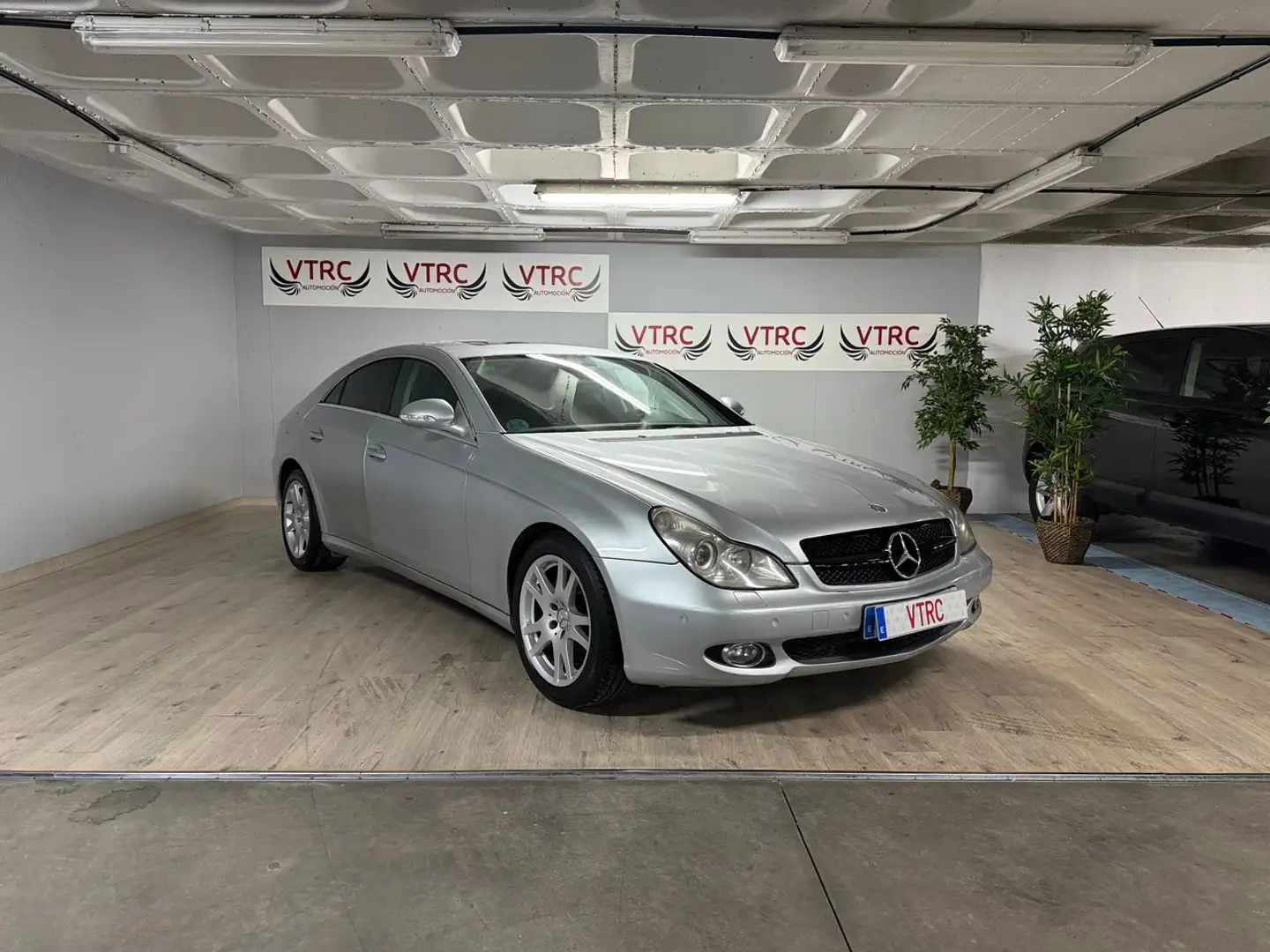 Mercedes-Benz CLS 350 Aut. Argent - 1