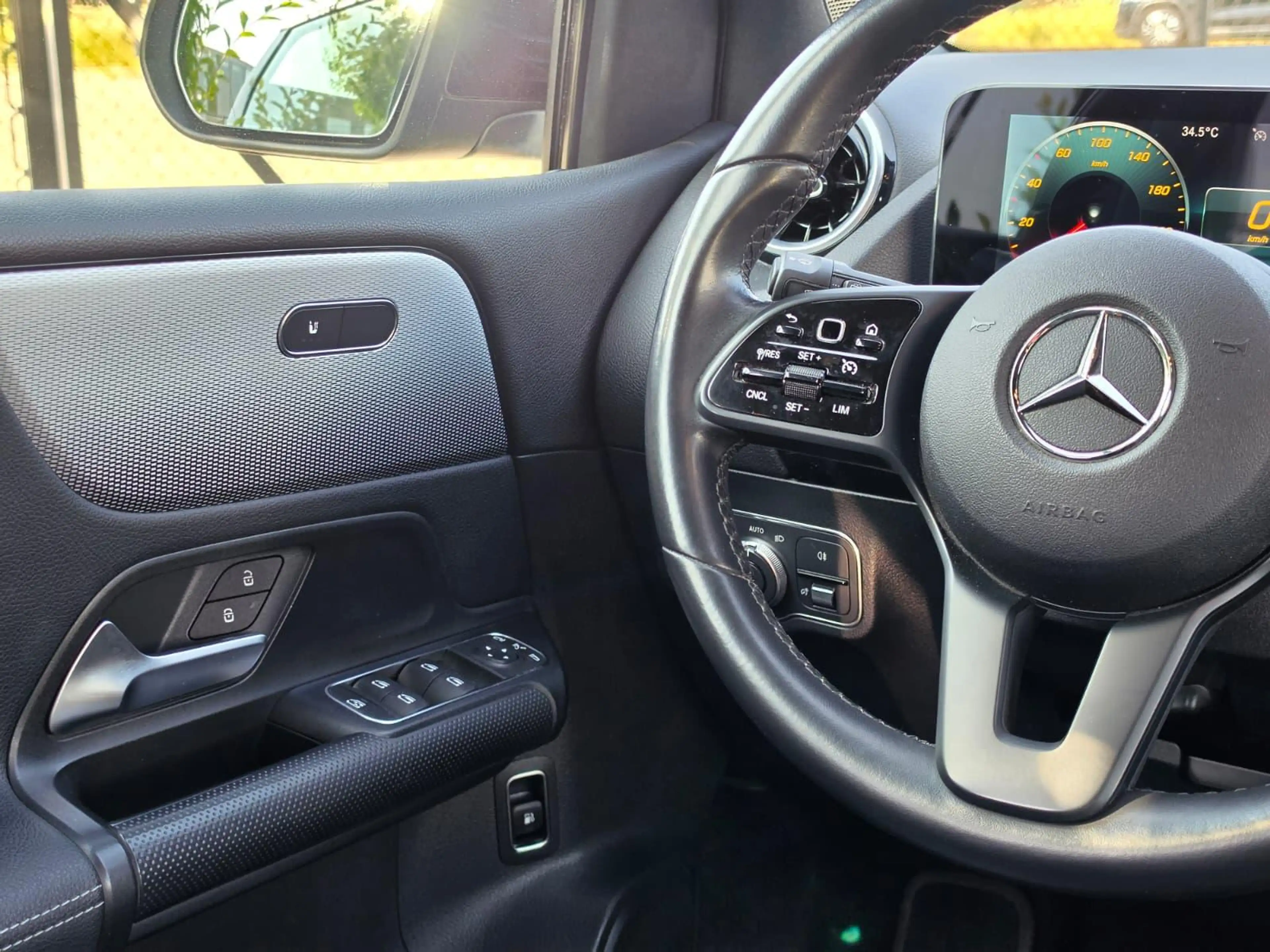Mercedes-Benz B 250 B e Business Solution — photo 9