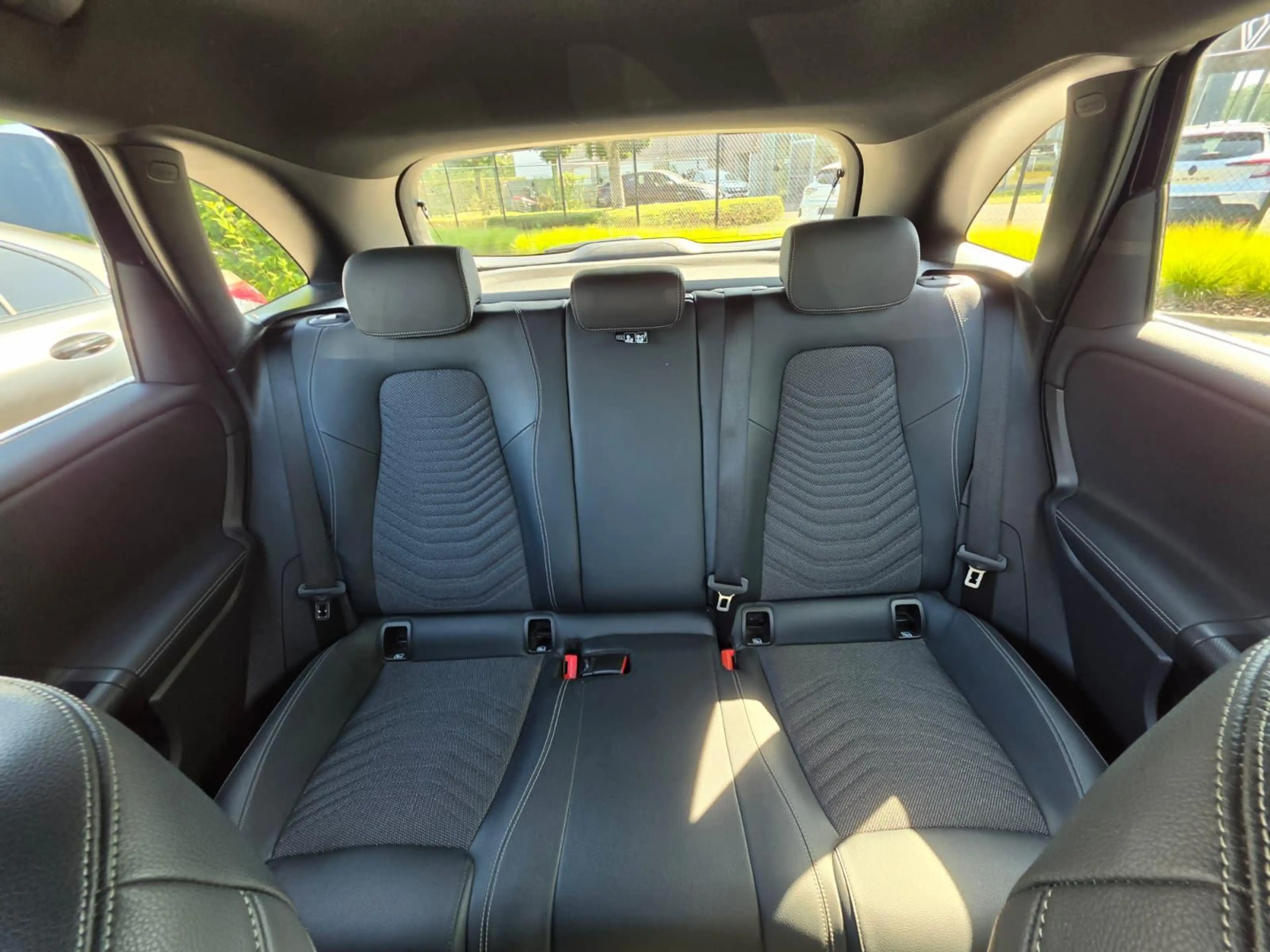 Mercedes-Benz B 250 B e Business Solution — photo 10