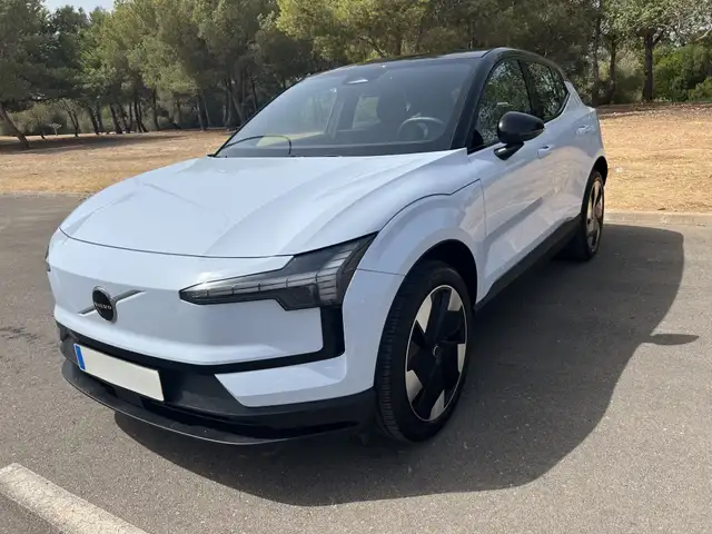 Volvo EX30 Single Extended Range Plus RWD