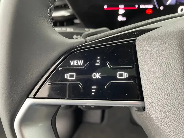 Audi Q5 view 14