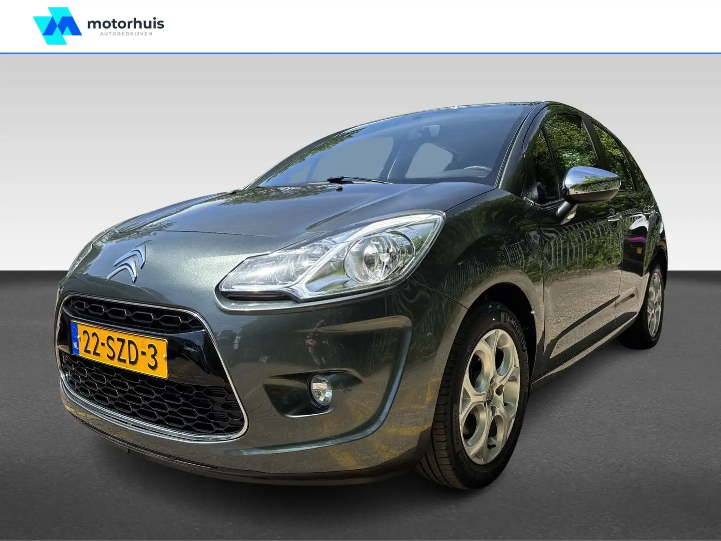 Citroen C3 1.6 VTi 120pk Speciale Serie Collection Trekhaak Grijs - 1