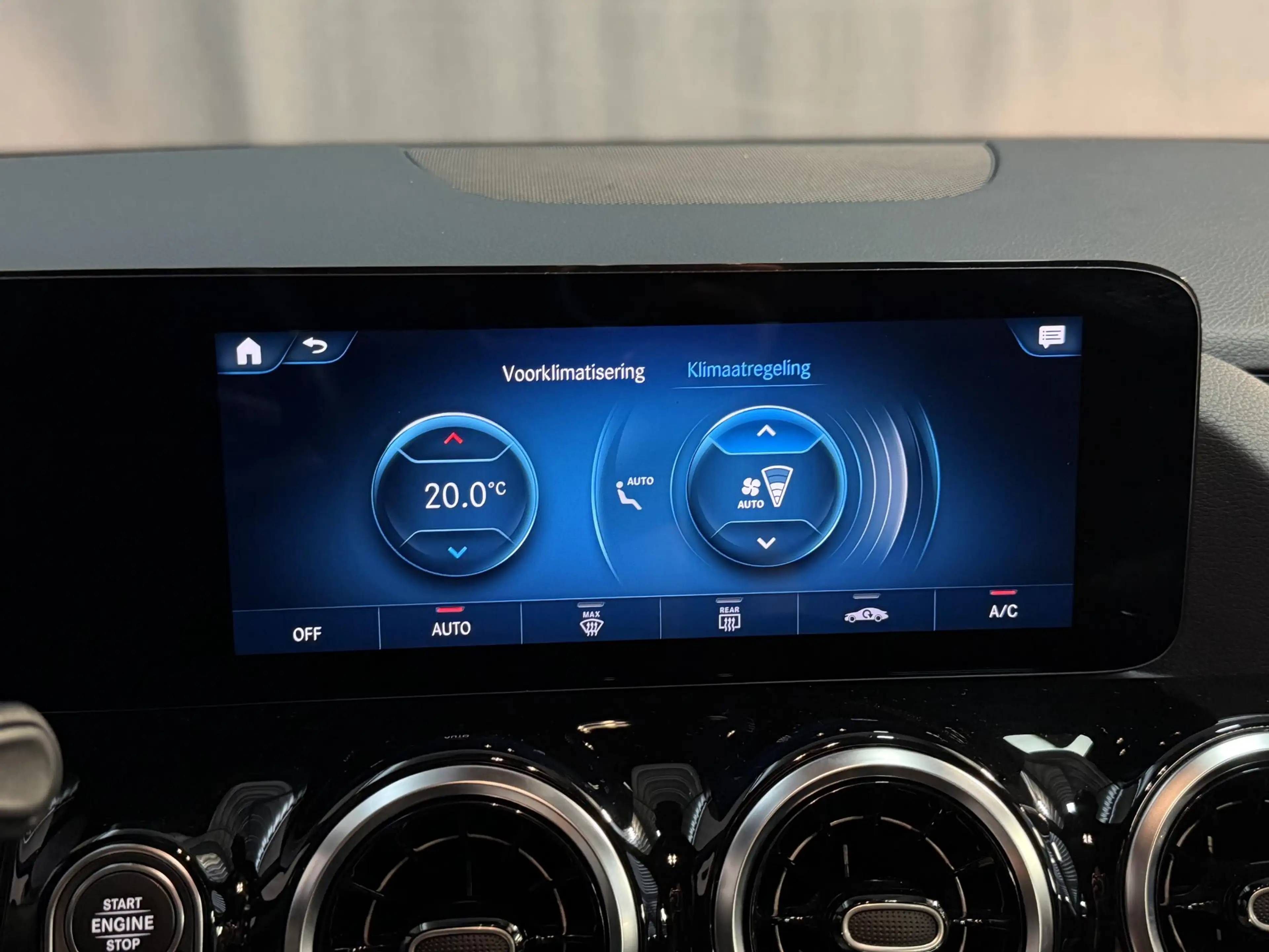 Mercedes-Benz GLA 250 e Progressive 17"/Widescreen/Stoelverwarming/DAB/A — photo 31