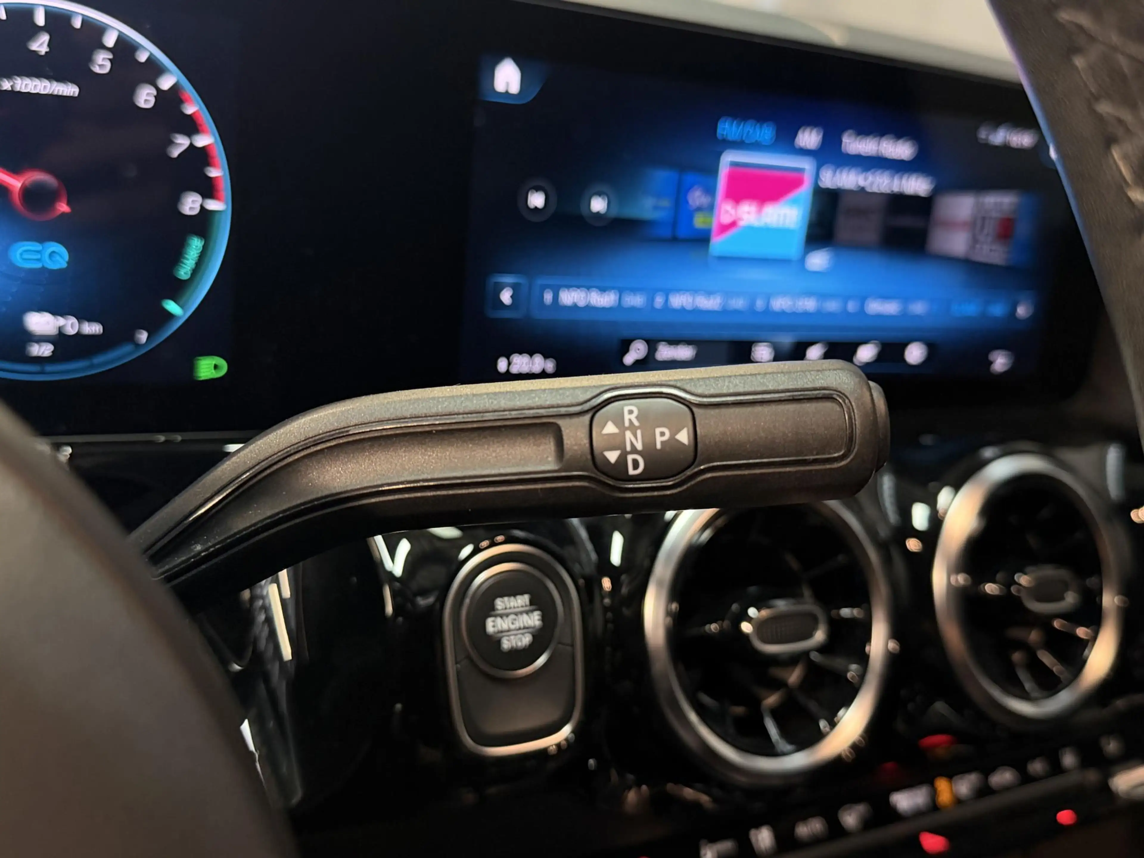 Mercedes-Benz GLA 250 e Progressive 17"/Widescreen/Stoelverwarming/DAB/A — photo 23