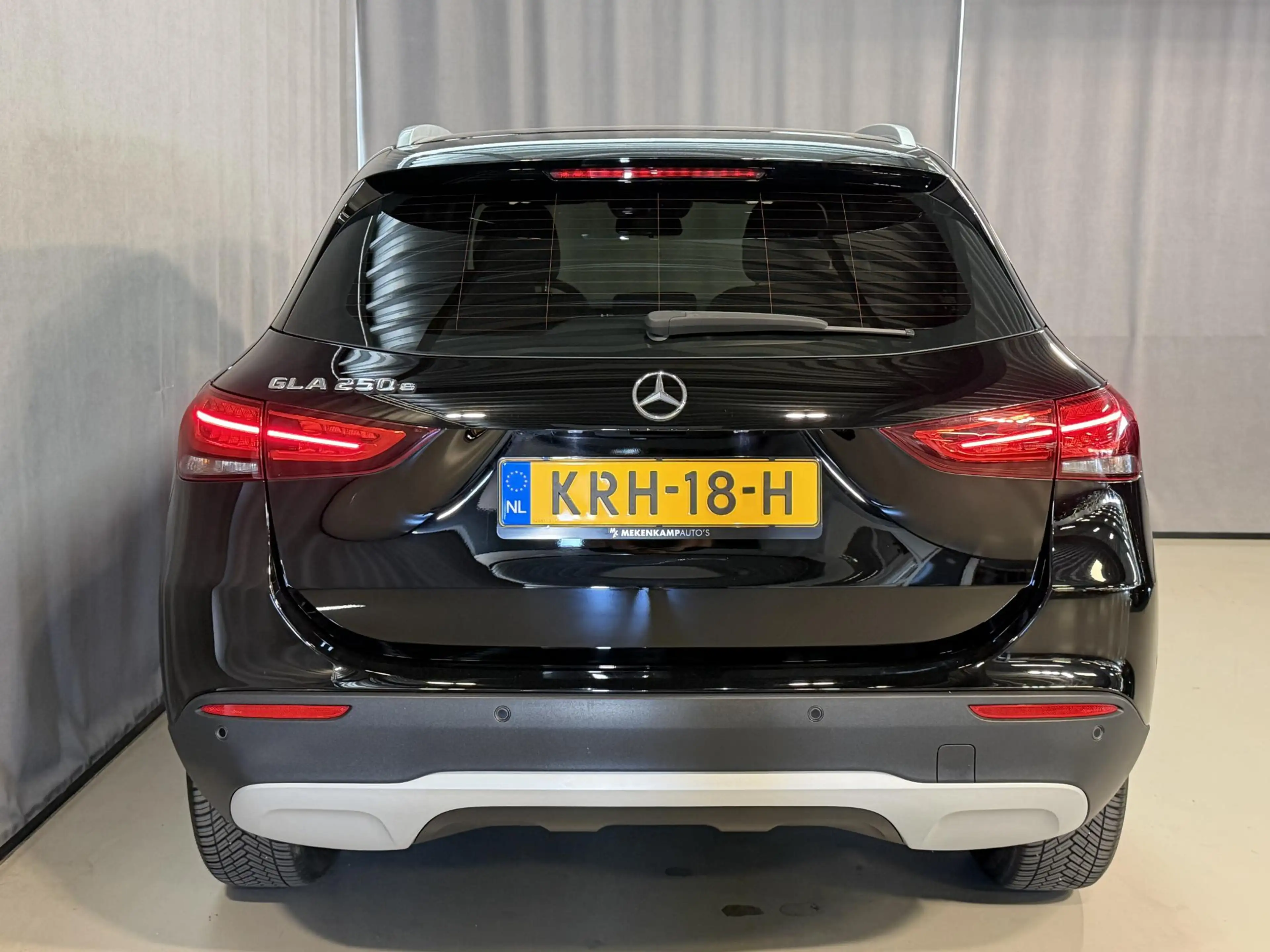 Mercedes-Benz GLA 250 e Progressive 17"/Widescreen/Stoelverwarming/DAB/A — photo 8