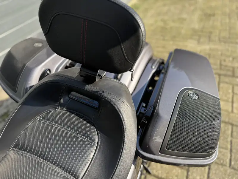 Harley-Davidson Street Glide - foto 7