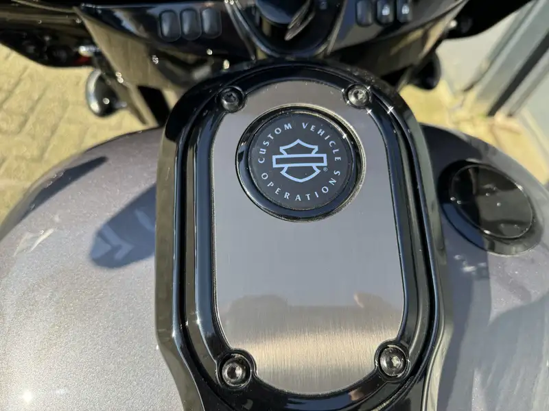 Harley-Davidson Street Glide - foto 8