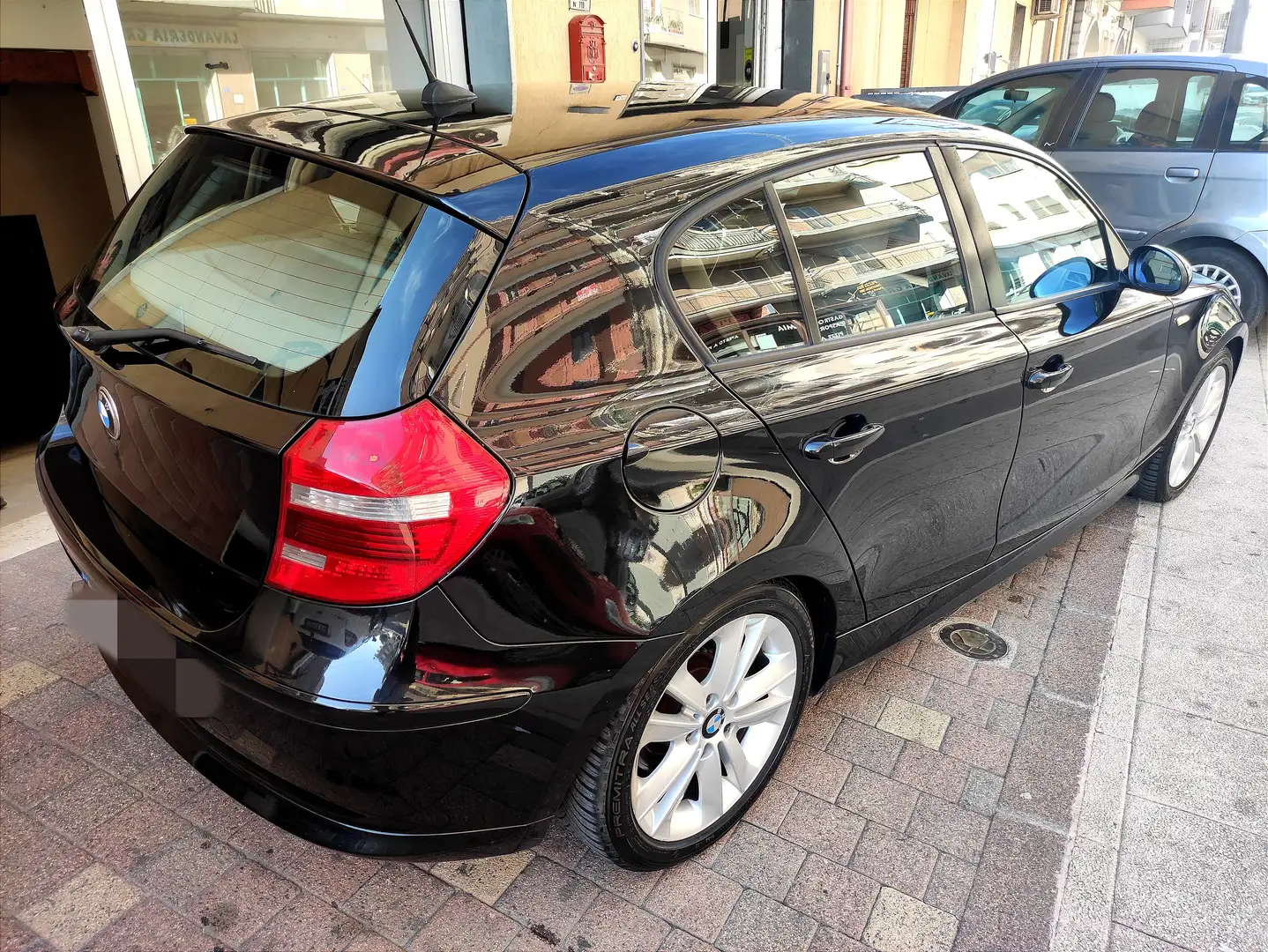 BMW 118 118d 5p 2.0 Attiva 143cv dpf Noir - 2