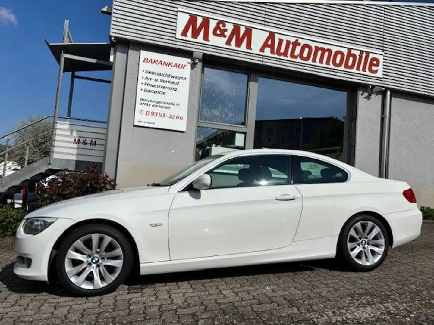 BMW 330 d Coupe Aut. NAVI-Prof.+GSD+KESSY+XEN+E-Sitze Weiß - 1