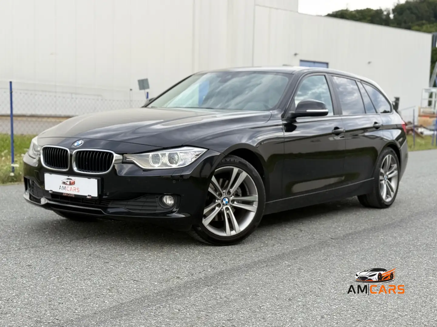 BMW 320 320d Touring Österreich-Paket Aut. Schwarz - 1