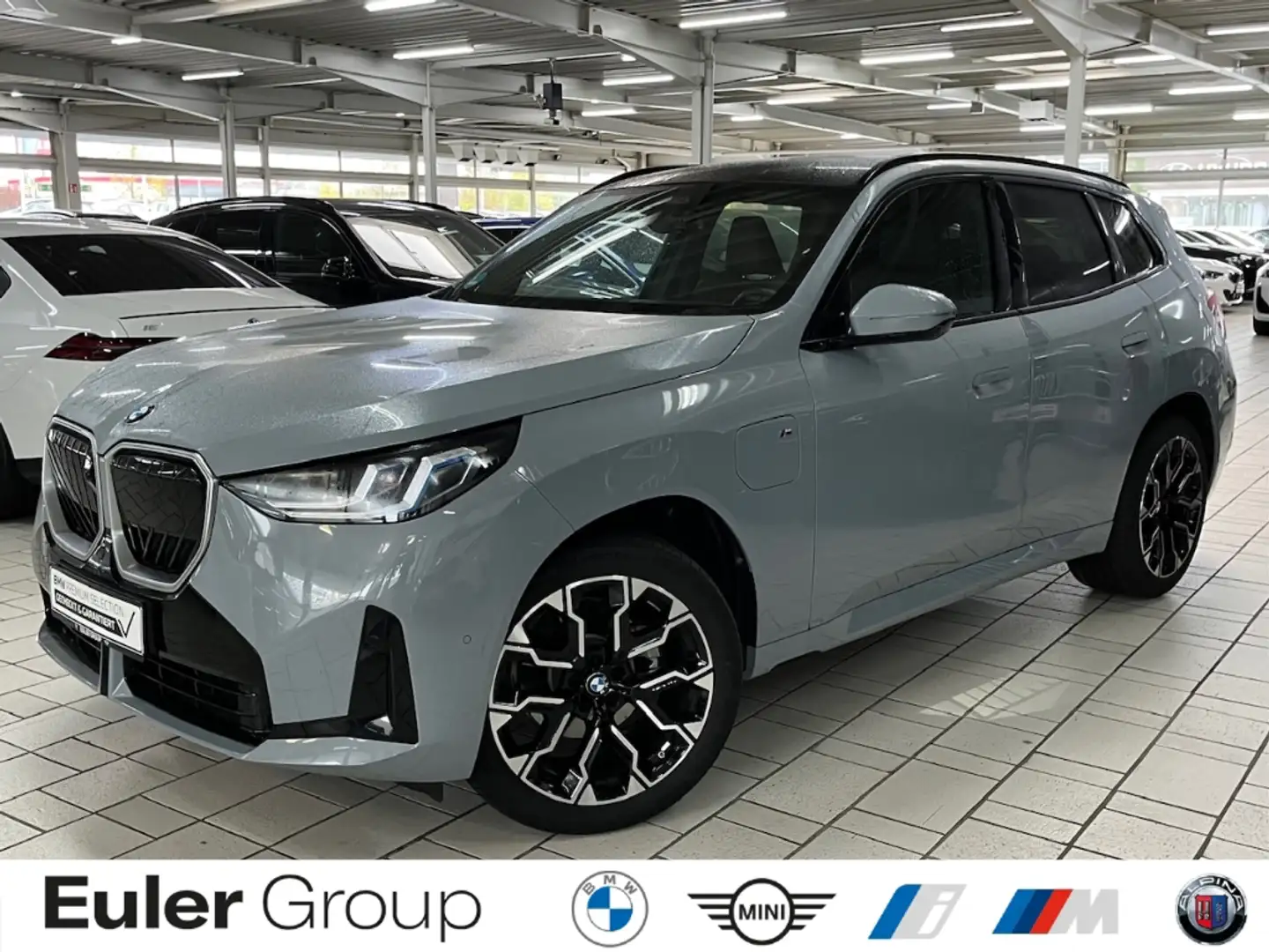 BMW X3 30e xDrive M Sport 20'' AHK Pano IconGlow H/K Prem Grau - 1