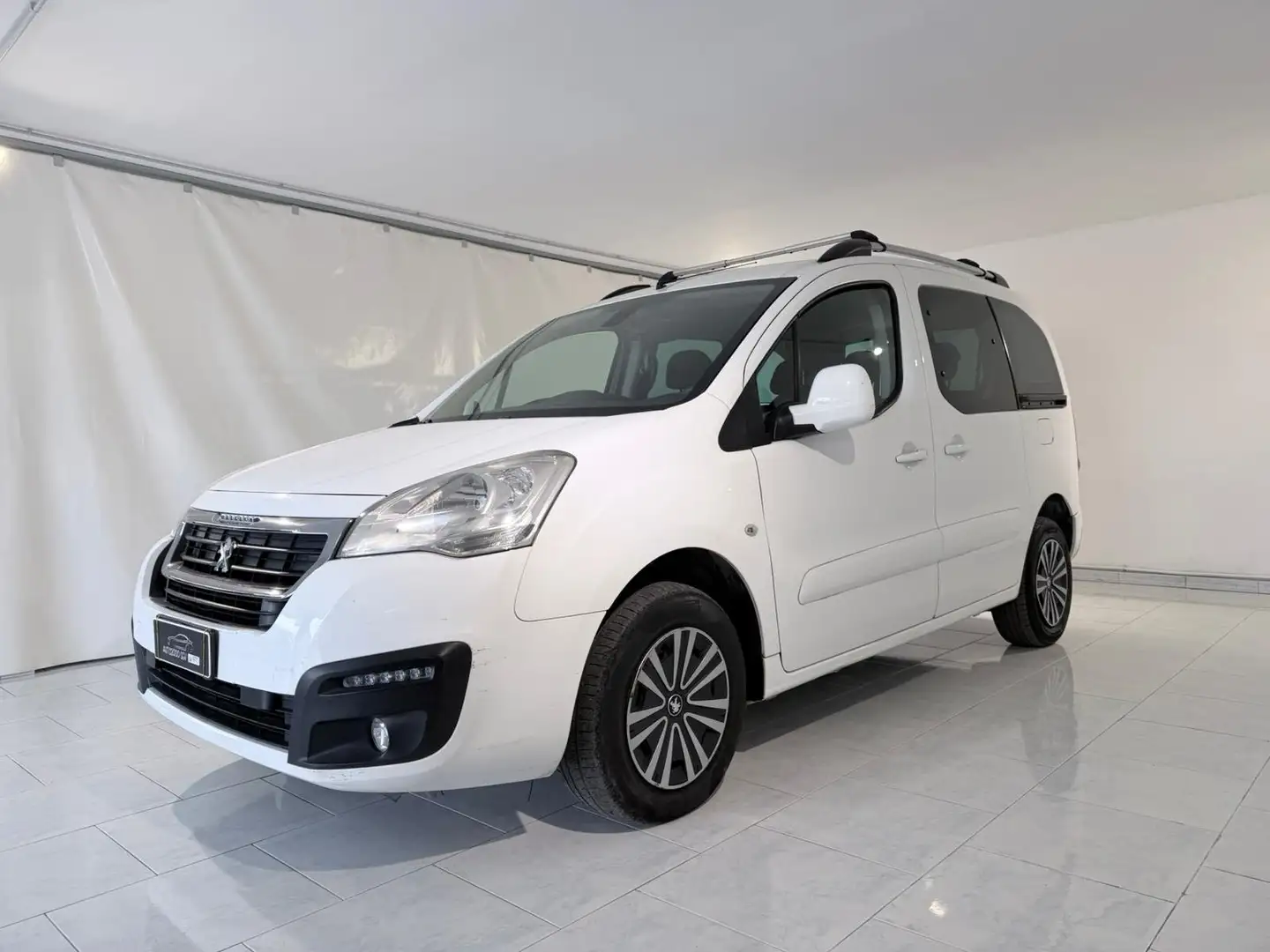 Peugeot Partner Tepee 2017 1.6 bLUEhdi 100cv 5 POSTI IVA ESPOSTA - 2