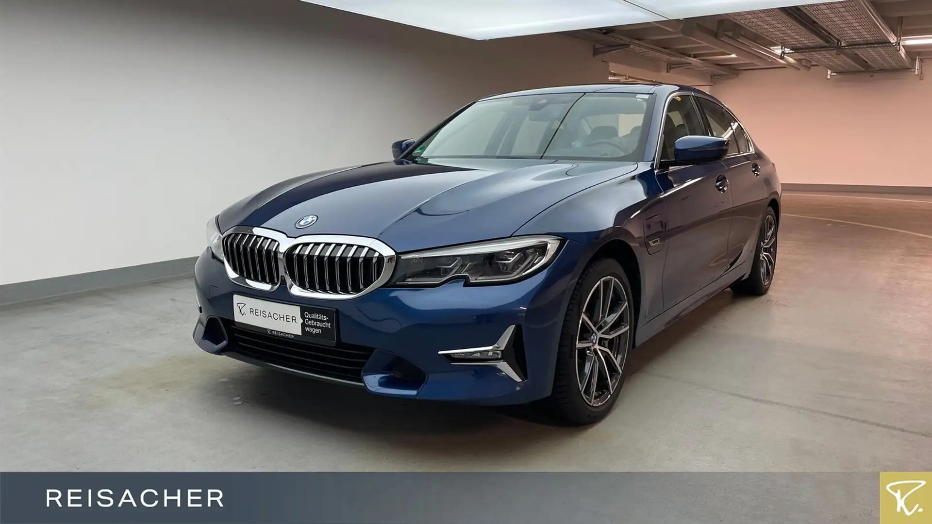 BMW 330 e xDrive Luxury-Line,GSD,LCProf,HUD,Laser,PA+ Blau - 1