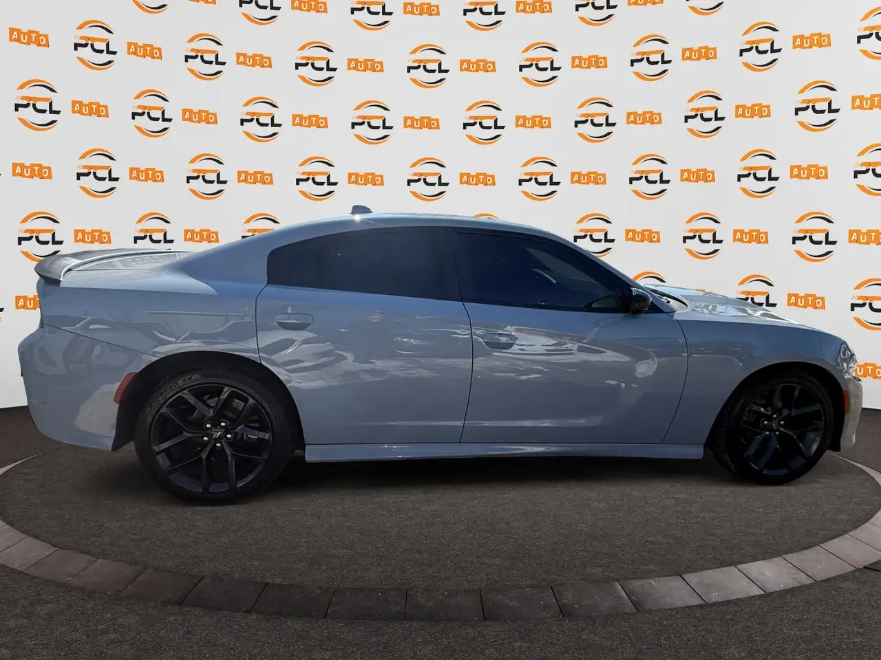 Dodge Charger снимка Dodge Charger