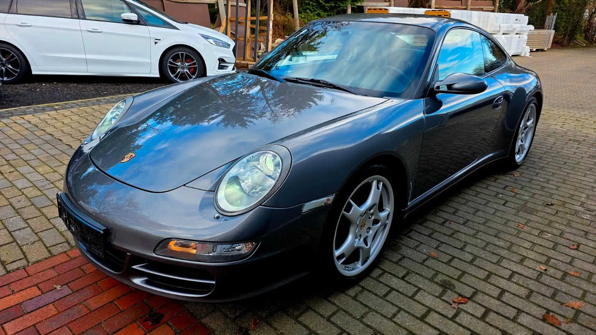 Porsche 911 Carrera 4 S Coupe Sport Grau - 2