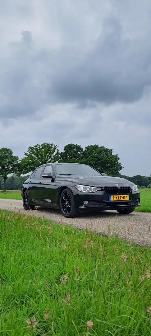 BMW 320 EDE Executive Zwart - 2