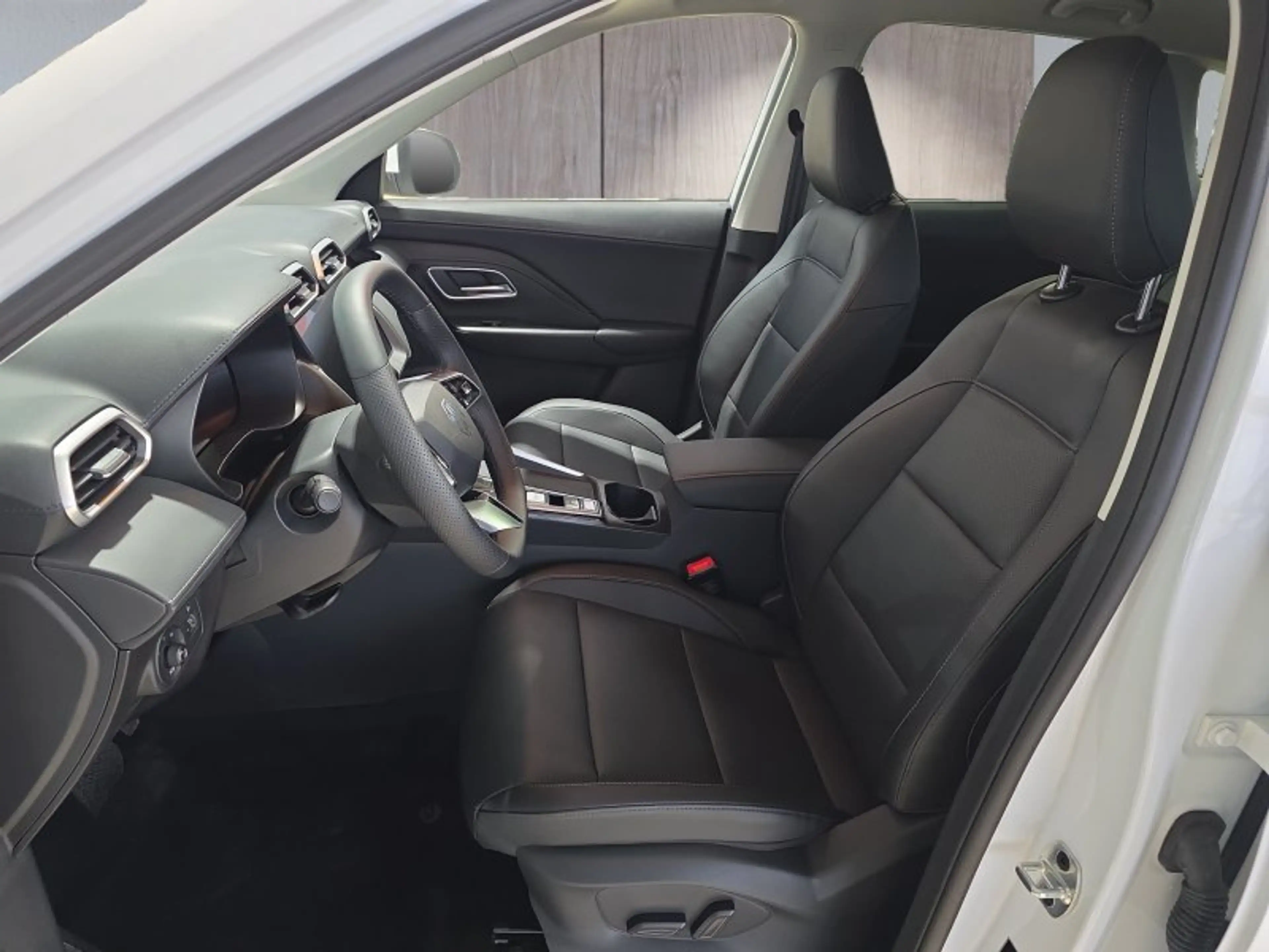 MG ZS Luxury 1,5 Hybrid+ 197PS 18*Alu/LED/Navi/Leder/Kam — photo 9