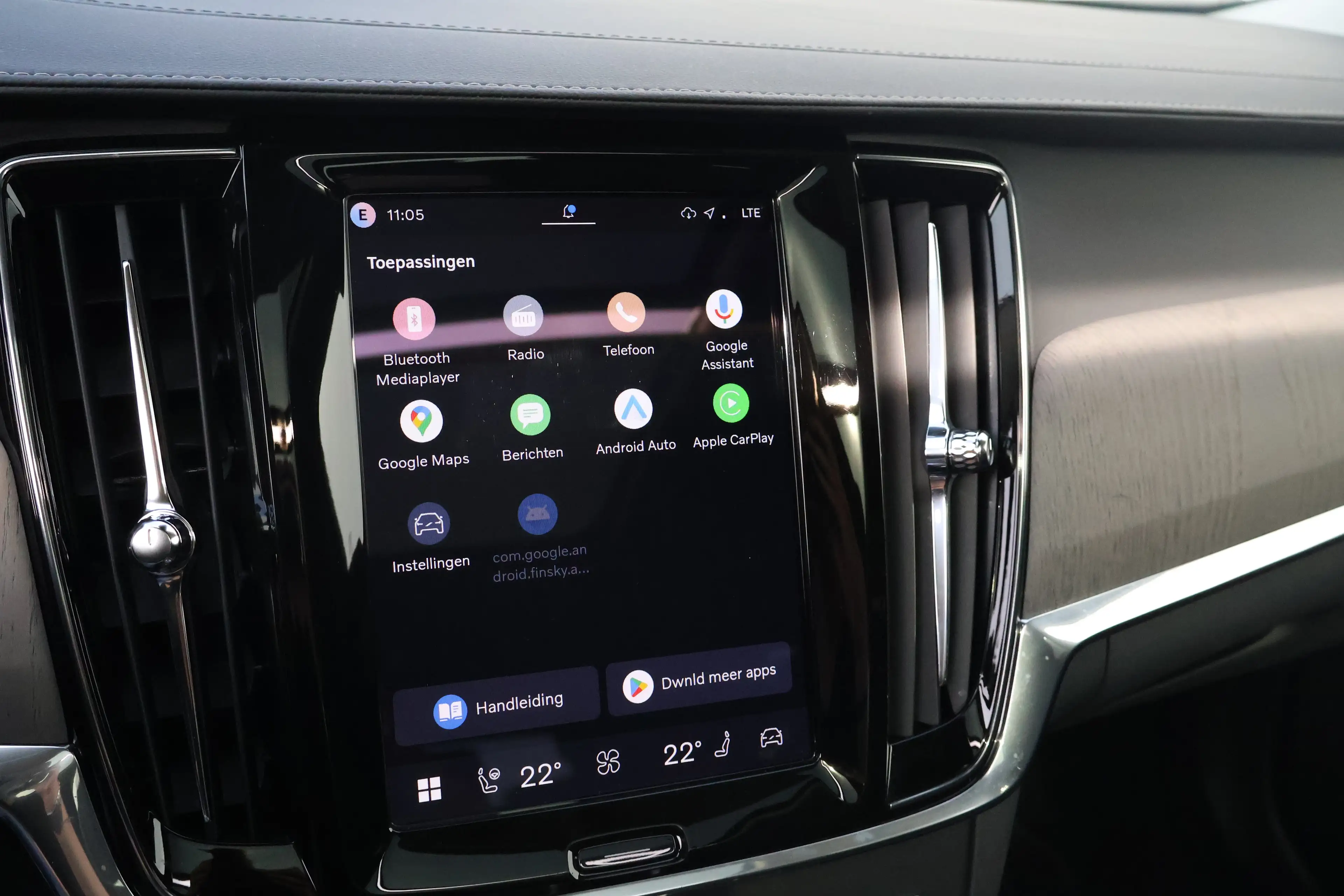 Volvo V90 2.0 T8 Plug-in hybrid AWD Ultra Dark | Trekhaak | — photo 20