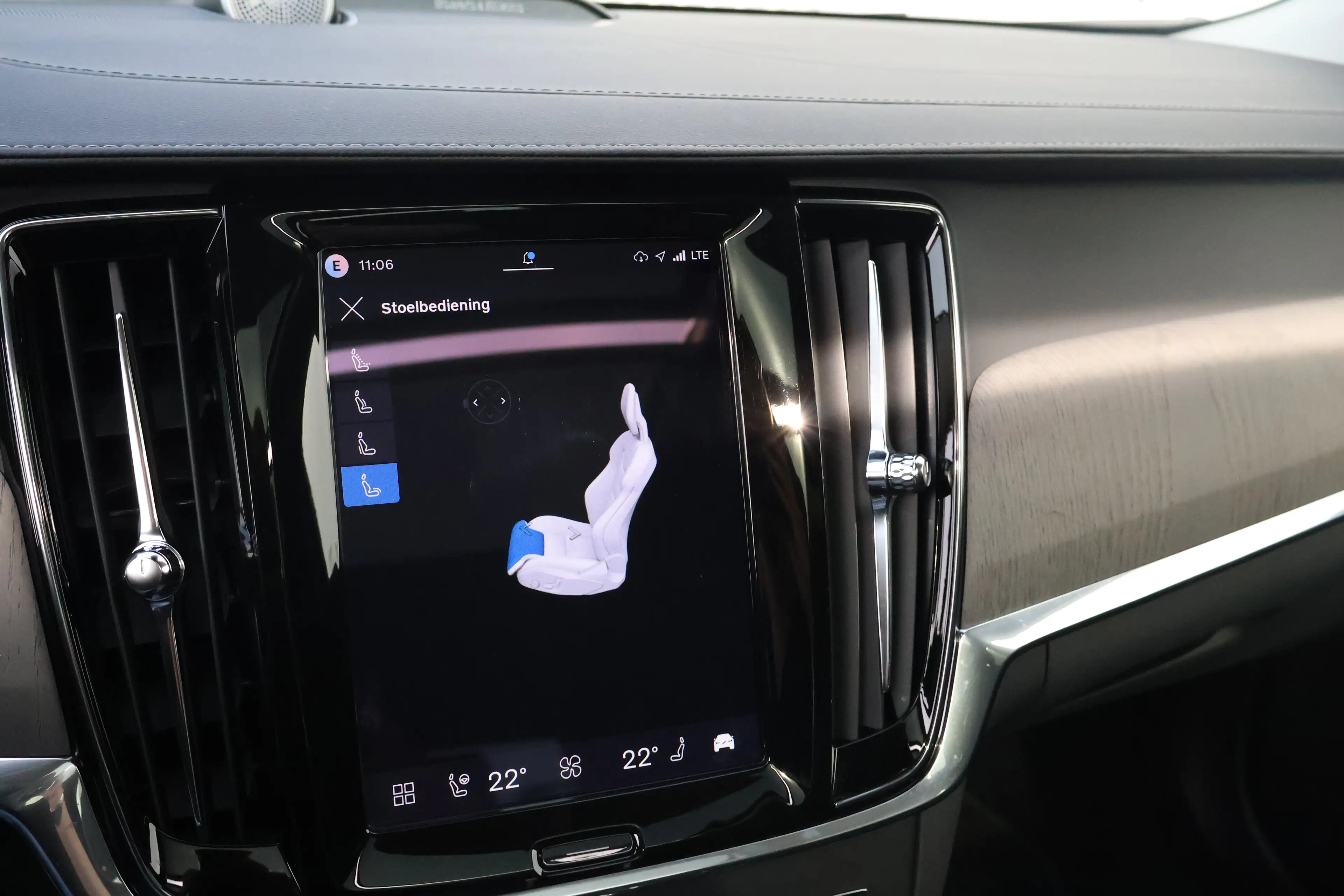Volvo V90 2.0 T8 Plug-in hybrid AWD Ultra Dark | Trekhaak | — photo 34