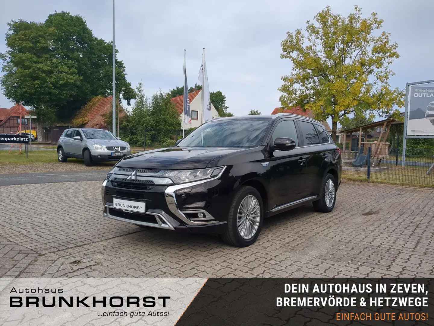Mitsubishi Outlander PHEV 2.4 MIVEC  TOP Navi+Leder Schwarz - 1