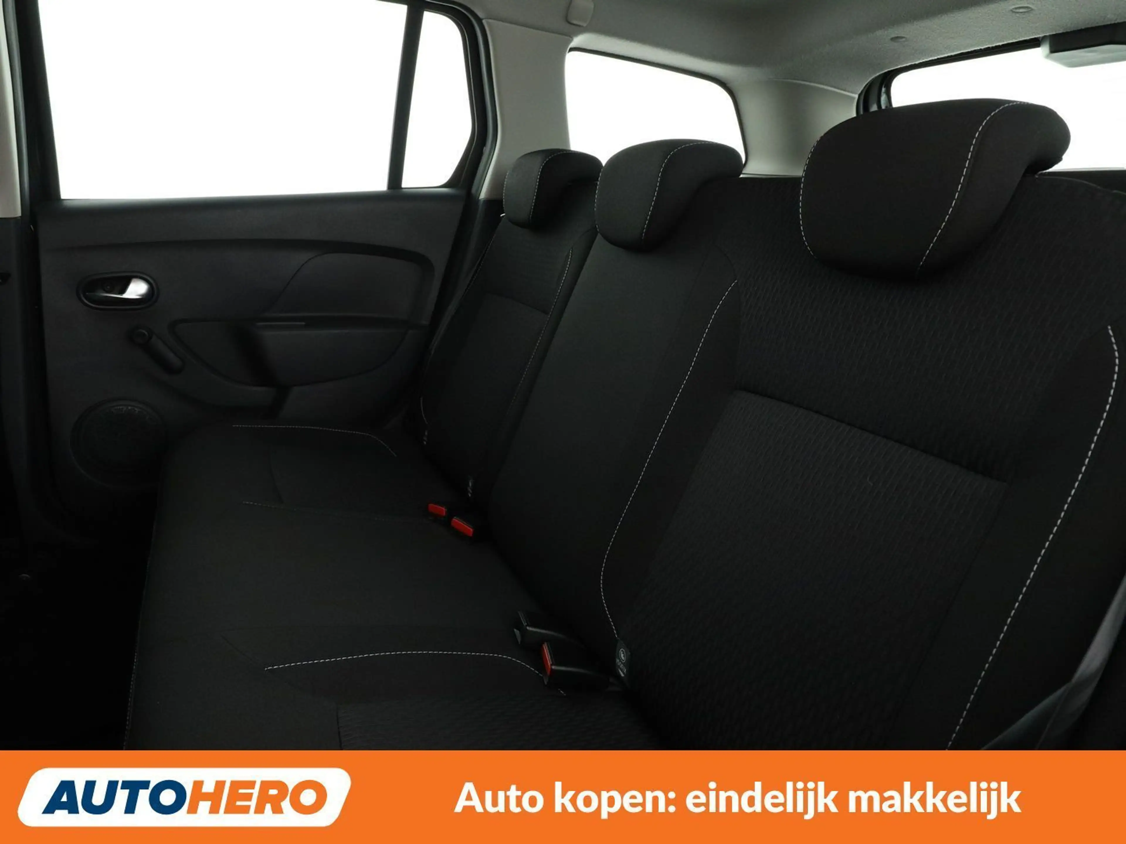 Dacia Logan 0.9 TCe Comfort — photo 14