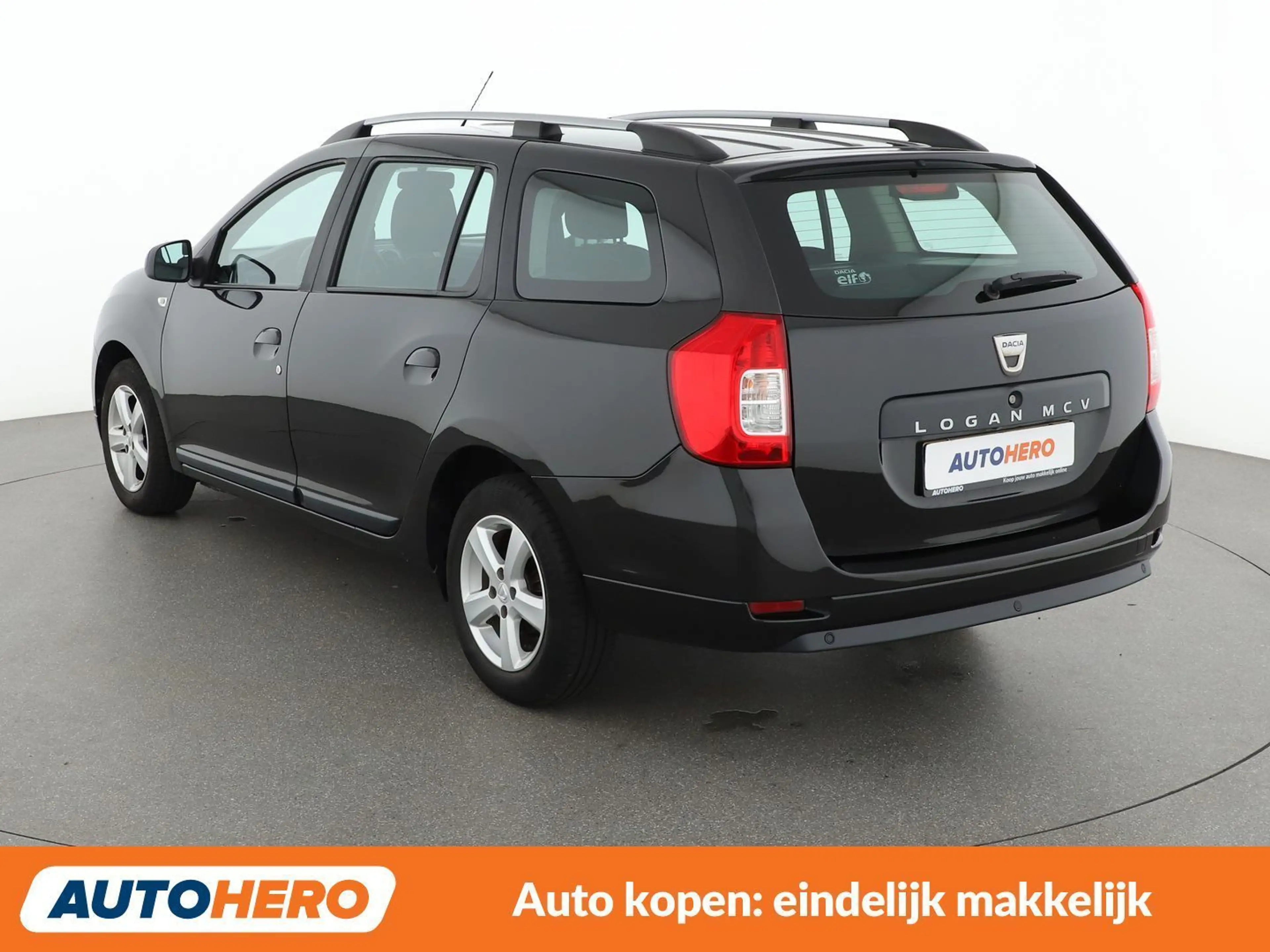 Dacia Logan 0.9 TCe Comfort — photo 4