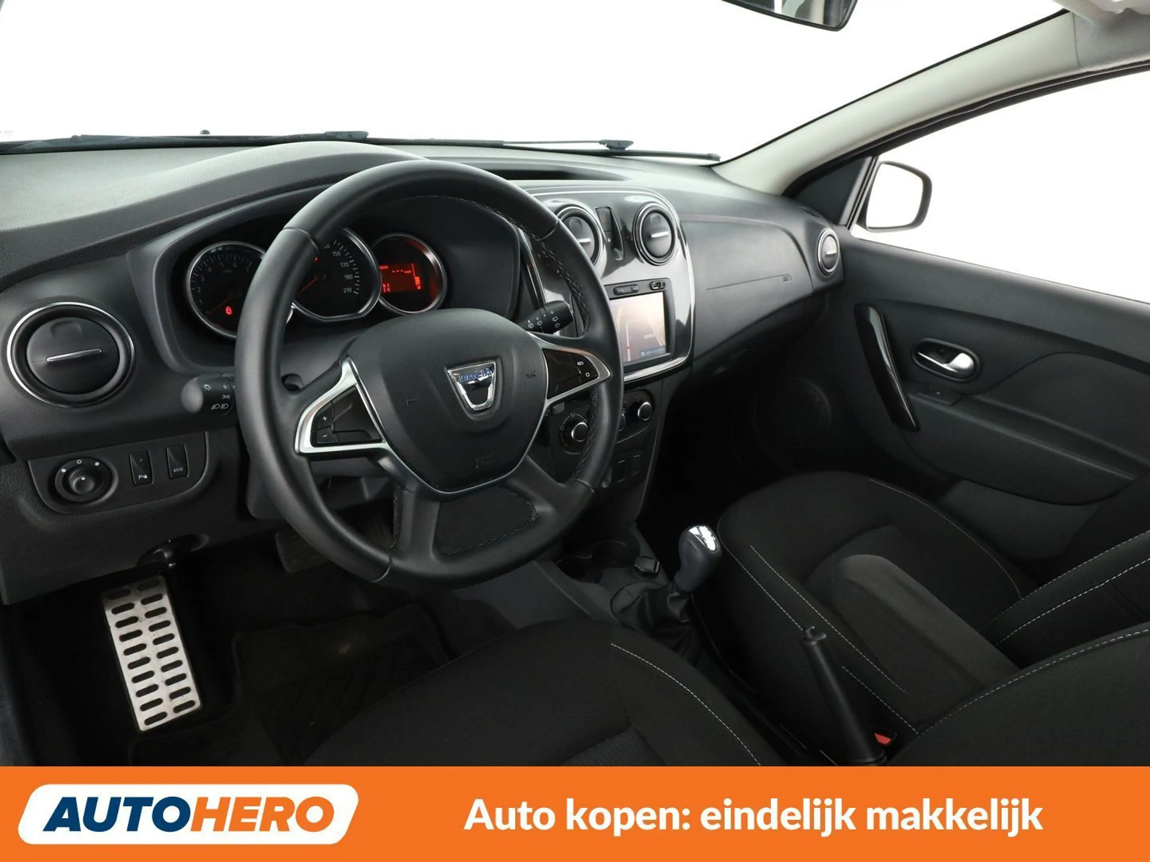 Dacia Logan 0.9 TCe Comfort — photo 11