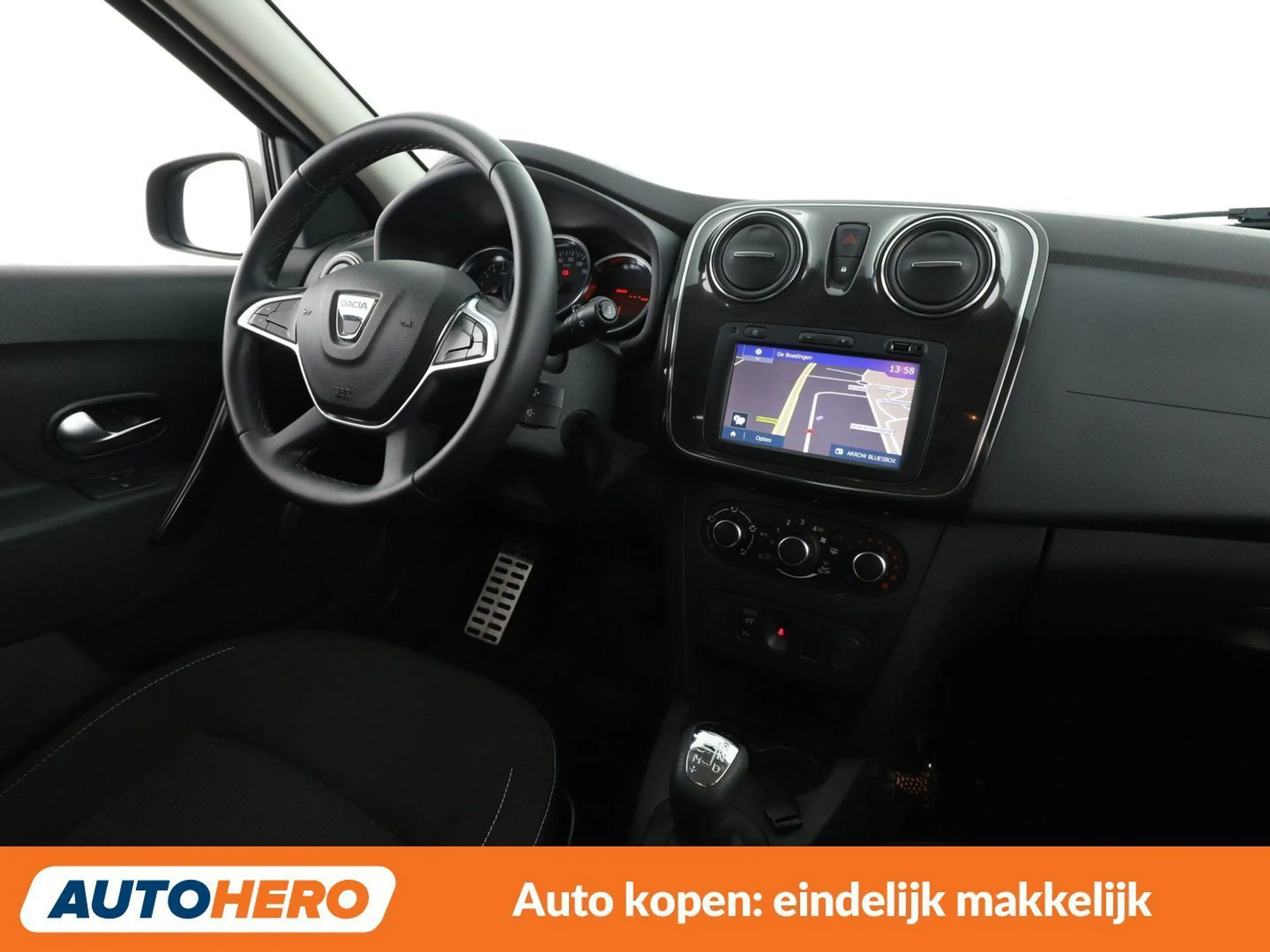 Dacia Logan 0.9 TCe Comfort — photo 13