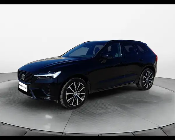 Volvo XC60 (2017--->) B4 (d) AWD automatico Ultimate Dark