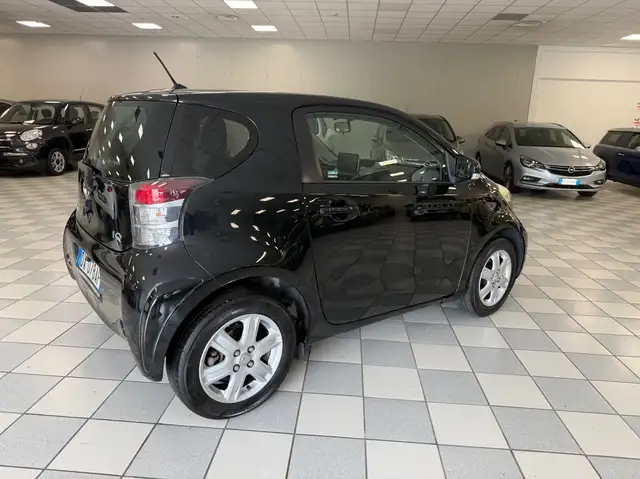 Toyota Iq view 2