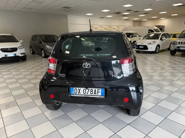 Toyota Iq view 7