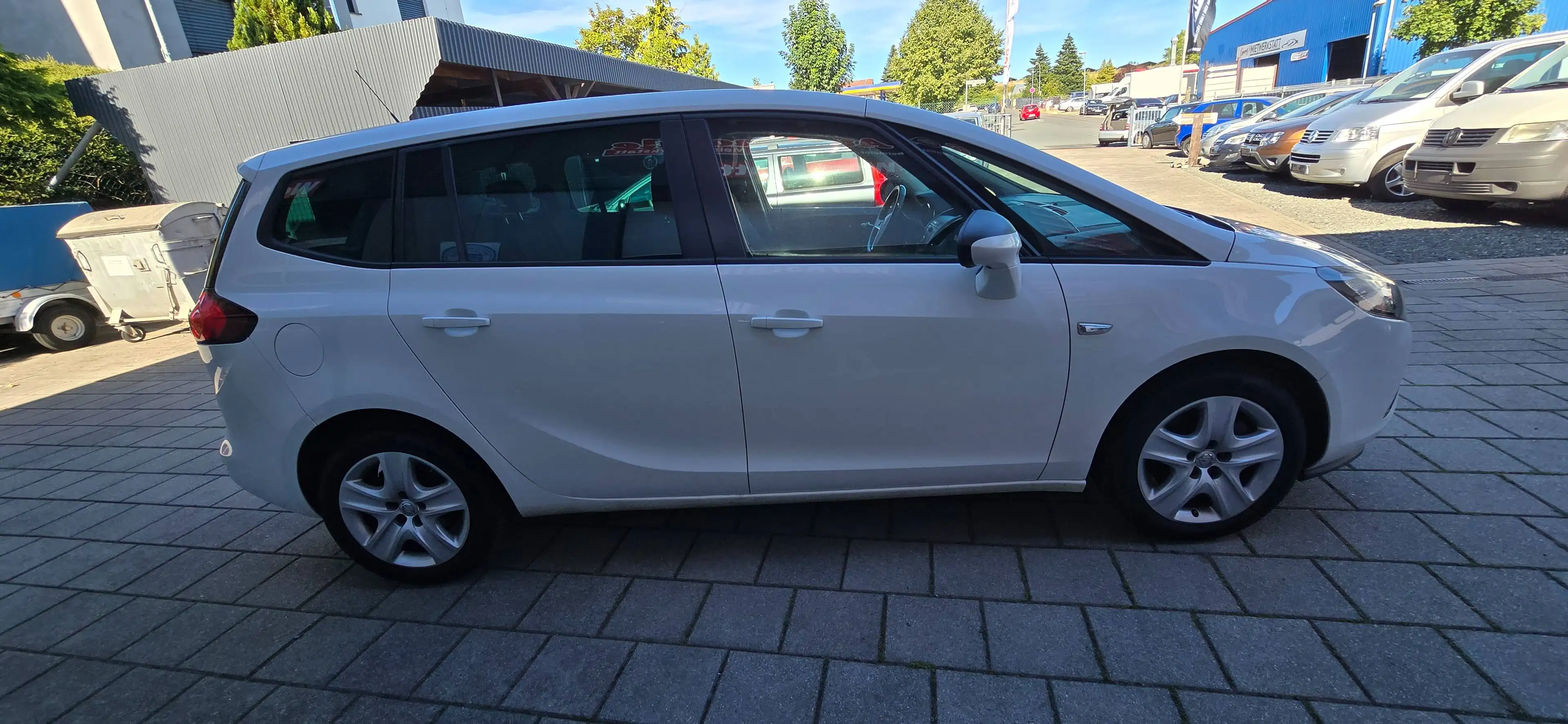 Opel Zafira Tourer Edition Scheckheft 1Hand — photo 2