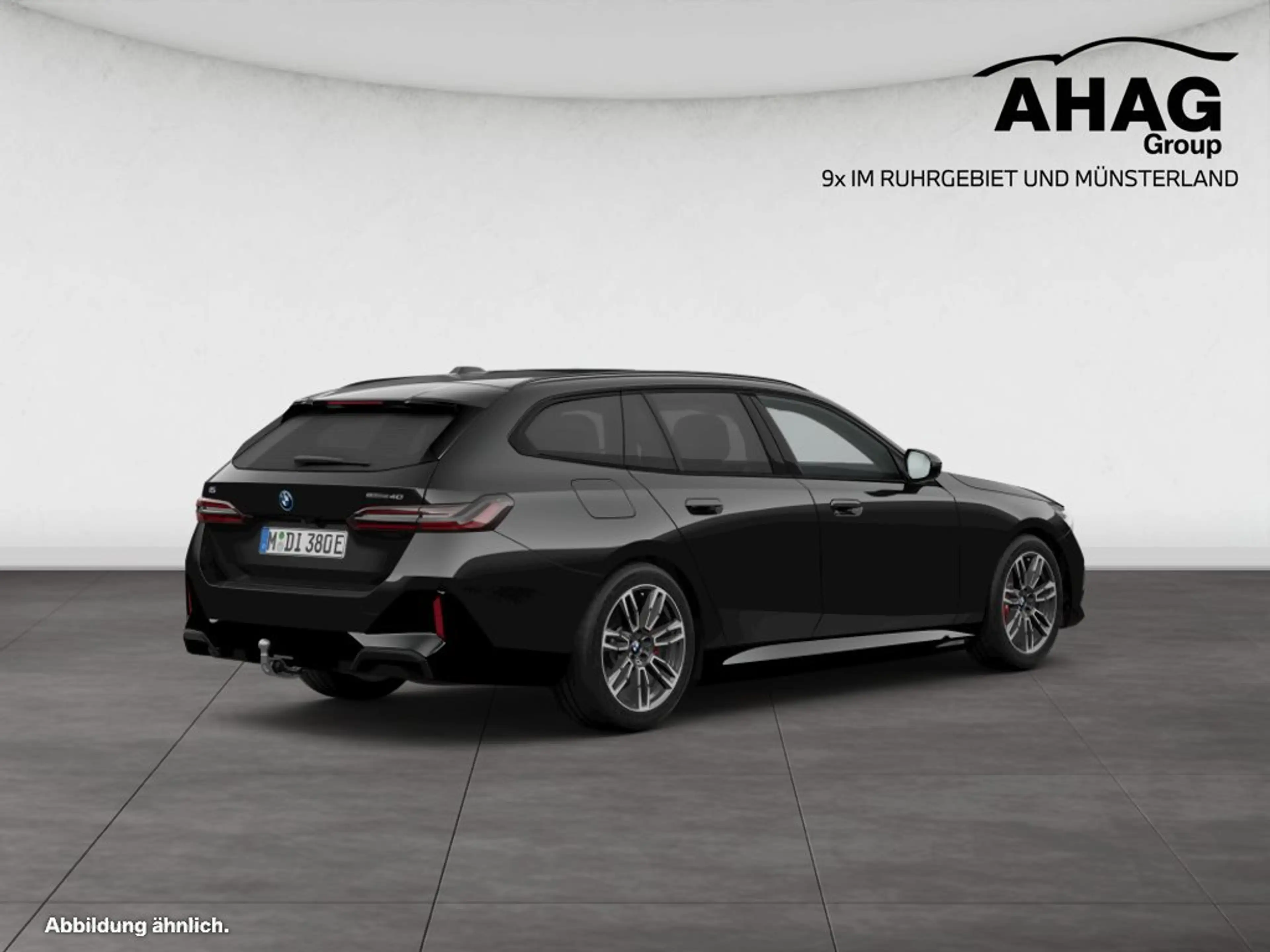 BMW i5 eDrive40 Touring — photo 2
