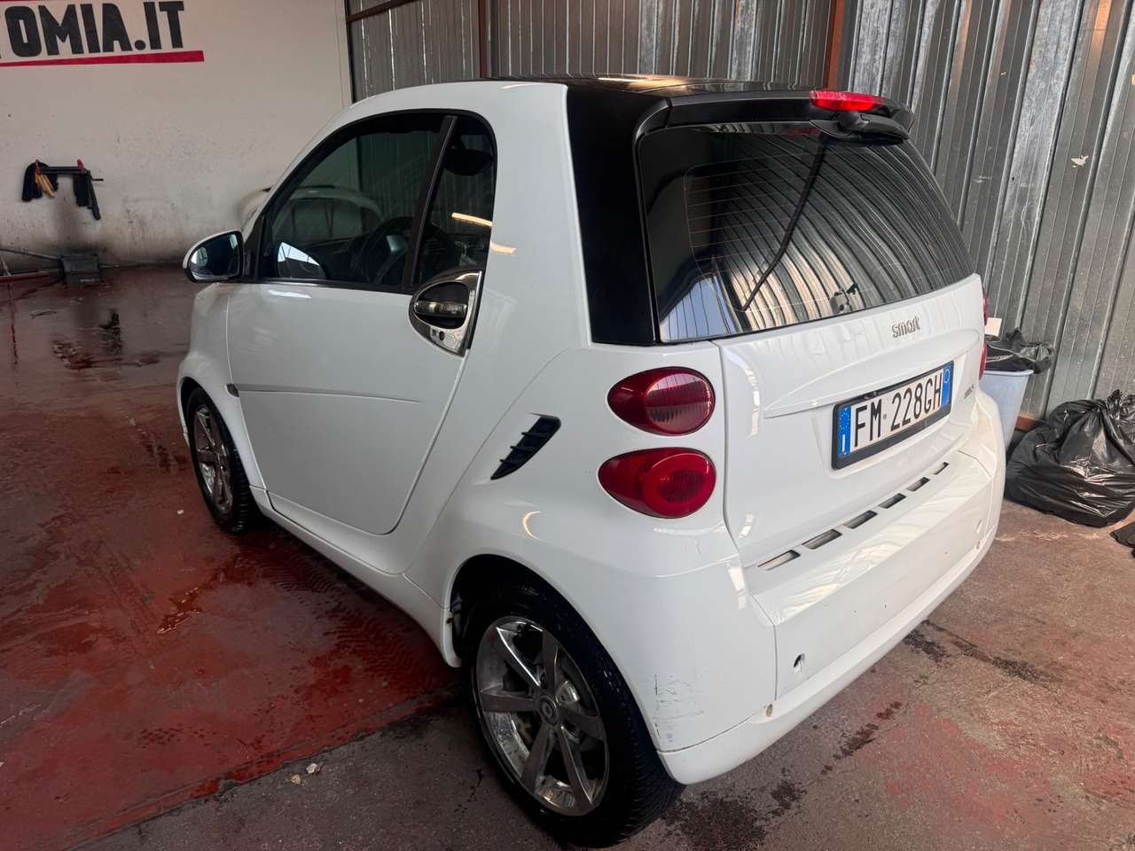 smart forTwo fortwo 1000 52 kW MHD coupé pure