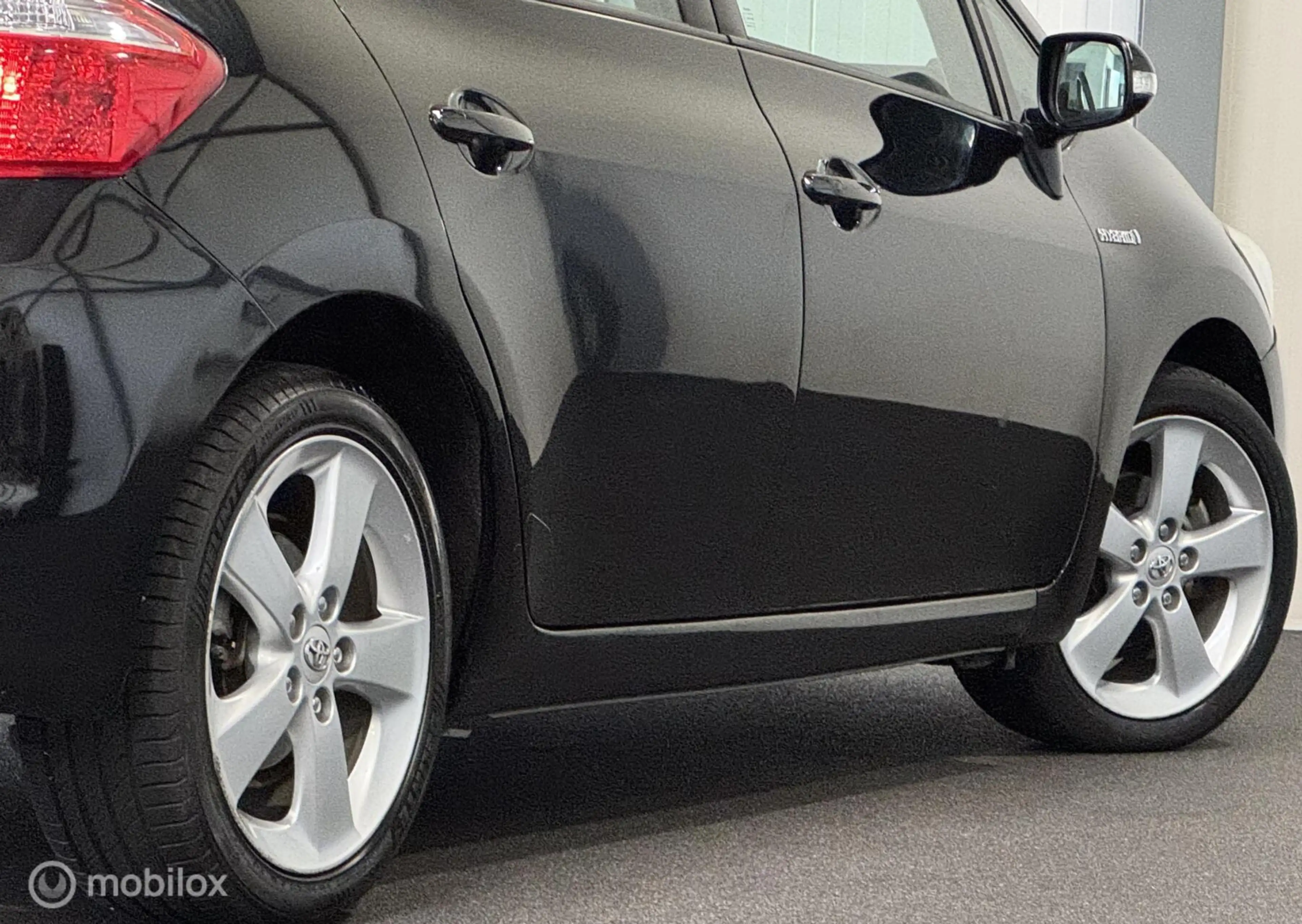 Toyota Auris 1.8 Full Hybrid Dynamic [ NAP 1e eigenaar camera ] — photo 24