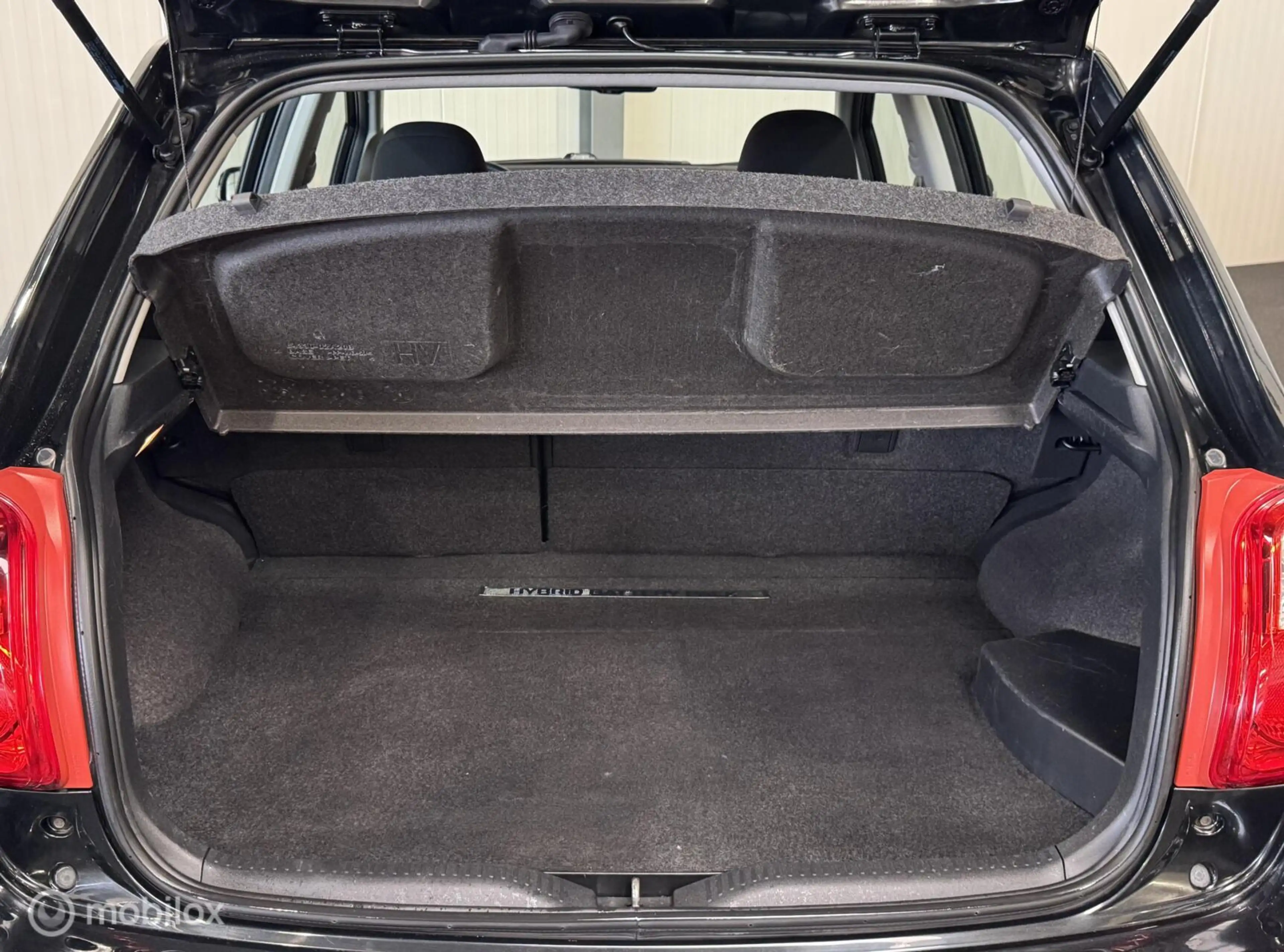 Toyota Auris 1.8 Full Hybrid Dynamic [ NAP 1e eigenaar camera ] — photo 12